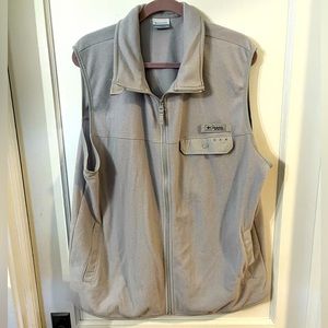 Men’s Columbia PFG fleece vest. XL Cream